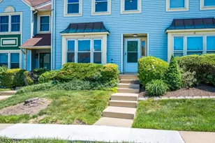 5 Heritage Square, Sayreville, NJ 08872 - Photo 4