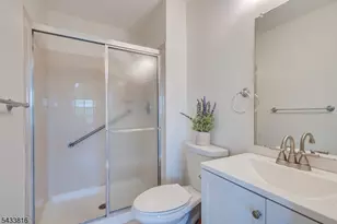 5 Heritage Square, Sayreville, NJ 08872 - Photo 32