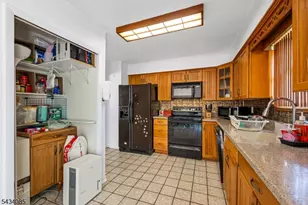11 Tobyhanna Trail, Hopatcong, NJ 07843 - Photo 4