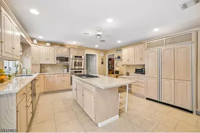 38 Howell Dr, Verona, NJ 07044 - Photo 10