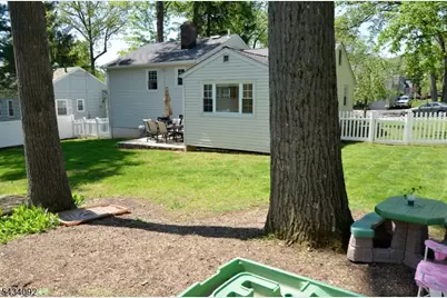 1 Willow St, Chatham, NJ 07928 - Photo 2