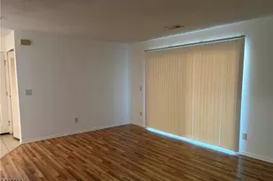 2513 Lighthouse Ln, Sayreville Boro, NJ 08859 - Photo 2