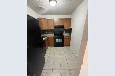 2513 Lighthouse Ln, Sayreville Boro, NJ 08859 - Photo 6