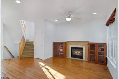 83 Arrowgate Dr #83, Randolph Township, NJ 07869 - Photo 4