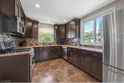 66 Fischer Ave, Nutley, NJ 07110 - Photo 10