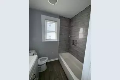 421 Berwick St, Orange, NJ 07050 - Photo 6