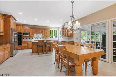 8 Yohn Dr, Bridgewater Twp., NJ 08807 - Photo 14