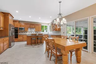8 Yohn Dr, Bridgewater Twp., NJ 08807 - Photo 14