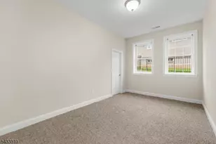 637 Mountain Ave, Berkeley Heights Township, NJ 07922 - Photo 10