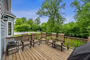 637 Mountain Ave, Berkeley Heights Township, NJ 07922 - Photo 2