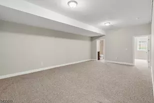 637 Mountain Ave, Berkeley Heights Township, NJ 07922 - Photo 8