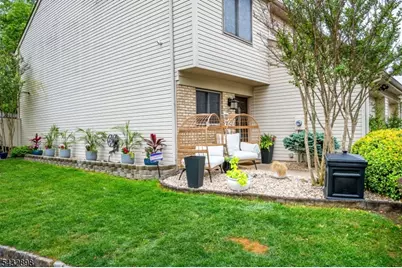 85 Homestead Dr, Old Bridge Township, NJ 07747 - Photo 4