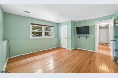 743 Wood Avenue, Edison, NJ 08820 - Photo 28