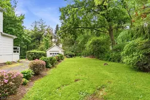 12 Bodnar St, Bernardsville, NJ 07924 - Photo 1
