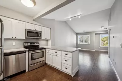 26 Troon Ter, Clinton Township, NJ 08801 - Photo 14