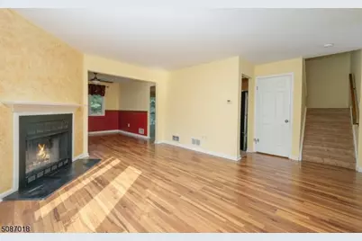 129 Patriots Rd, Parsippany, NJ 07950 - Photo 4