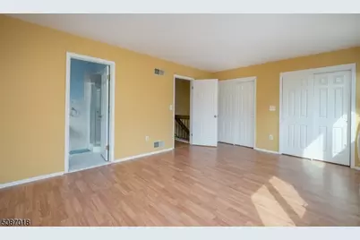 129 Patriots Rd, Parsippany, NJ 07950 - Photo 12