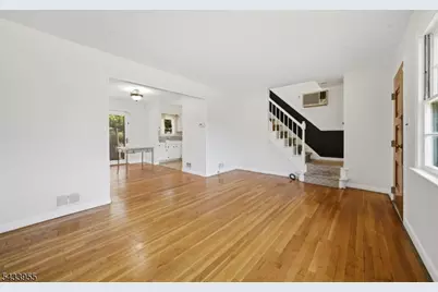 26 Briar Ln, Nutley, NJ 07110 - Photo 4