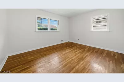 26 Briar Ln, Nutley, NJ 07110 - Photo 12