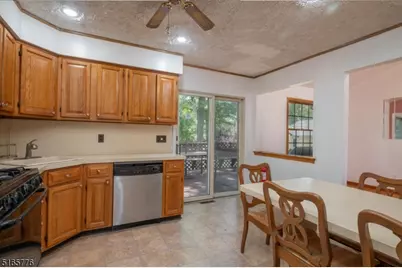 859 Lake Shore Dr, Parsippany, NJ 07054 - Photo 14
