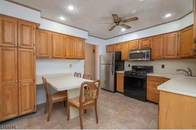 859 Lake Shore Dr, Parsippany, NJ 07054 - Photo 12