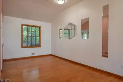 859 Lake Shore Dr, Parsippany, NJ 07054 - Photo 10