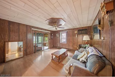 193 Monroe Trl, Hopatcong, NJ 07843 - Photo 8