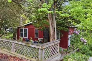 193 Monroe Trail, Hopatcong, NJ 07843 - Photo 2