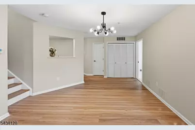 502 Rhoads Dr, Montgomery Township, NJ 08502 - Photo 6