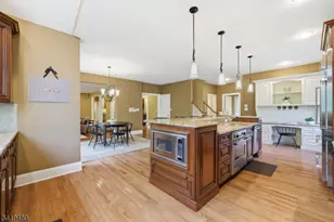 8 Ridgeline Drive, Washington Township, NJ 07853 - Photo 18