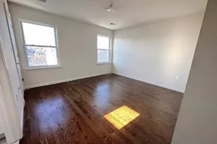 25 Amity St, Elizabeth, NJ 07202 - Photo 2