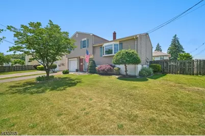 53 Orchard St, Carteret, NJ 07008 - Photo 2