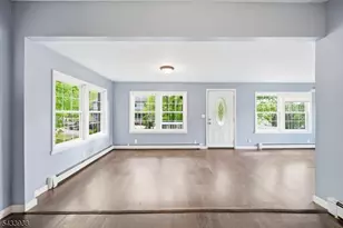 16 Morsemere Rd, West Milford, NJ 07421 - Photo 8