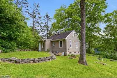 16 Morsemere Rd, West Milford, NJ 07421 - Photo 26