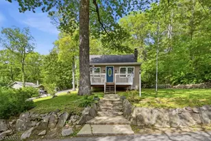16 Morsemere Rd, West Milford, NJ 07421 - Photo 24
