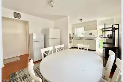 2 Sunnyside Pl, Verona, NJ 07044 - Photo 12