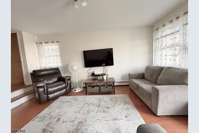 2 Sunnyside Pl, Verona, NJ 07044 - Photo 2