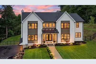 49 Upper Dr, Watchung, NJ 07069 - Photo 1