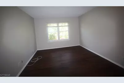 201 Robertson Way, Lincoln Park, NJ 07035 - Photo 8