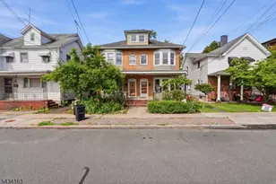 55 Thompson St, Raritan, NJ 08869 - Photo 2