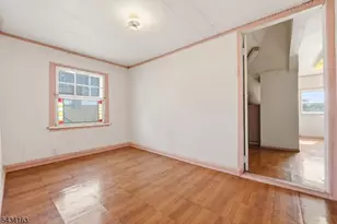 55 Thompson St, Raritan, NJ 08869 - Photo 12