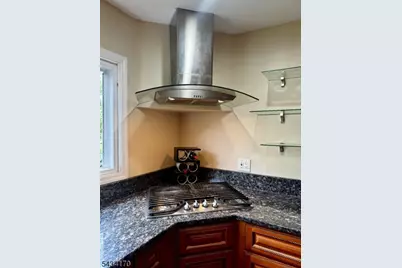 675 S Springfield Ave #2, Springfield, NJ 07081 - Photo 4