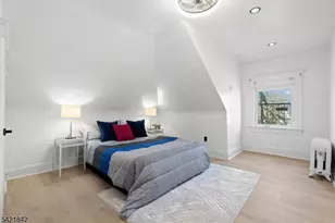 137 S Burnet St, East Orange, NJ 07018 - Photo 8