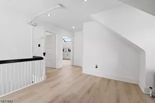 137 S Burnet St, East Orange, NJ 07018 - Photo 8