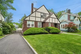 43 Burr Rd, Maplewood, NJ 07040 - Photo 2