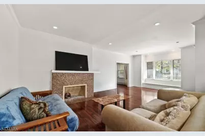 334 Brook Ave, Passaic, NJ 07055 - Photo 4