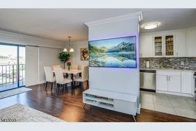 10 N Wood Ave #418, Linden, NJ 07036 - Photo 8