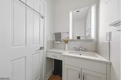 14 Holland Ter, Montclair, NJ 07042 - Photo 18