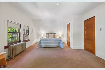 14 Holland Ter, Montclair, NJ 07042 - Photo 32