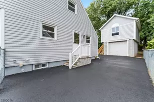 18 Farmingdale Ave, Bloomfield, NJ 07003 - Photo 32